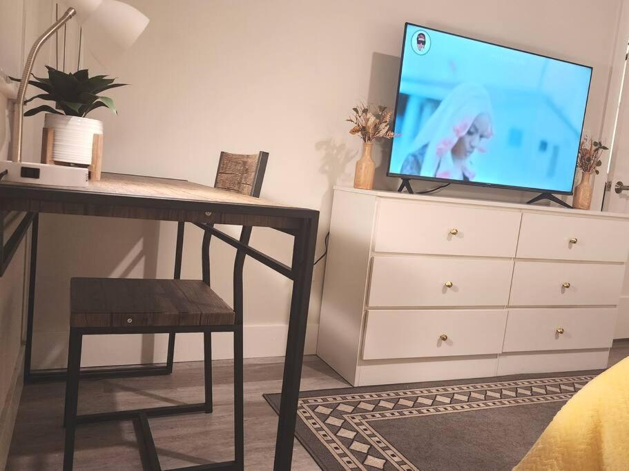 Luxe & Cozy 3Beds,2Rooms,Ev Gym Near Beaches&Downtown Wpb เวสต์ปาล์มบีช ภายนอก รูปภาพ