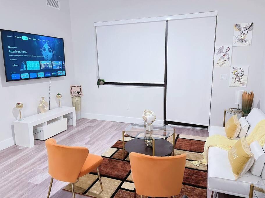 Luxe & Cozy 3Beds,2Rooms,Ev Gym Near Beaches&Downtown Wpb เวสต์ปาล์มบีช ภายนอก รูปภาพ