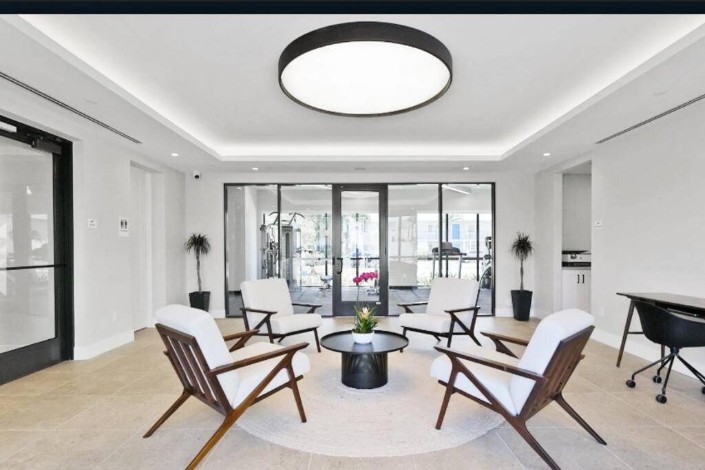 Luxe & Cozy 3Beds,2Rooms,Ev Gym Near Beaches&Downtown Wpb เวสต์ปาล์มบีช ภายนอก รูปภาพ